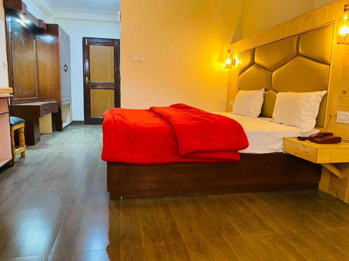 Hotel River View Manāli Buitenkant foto
