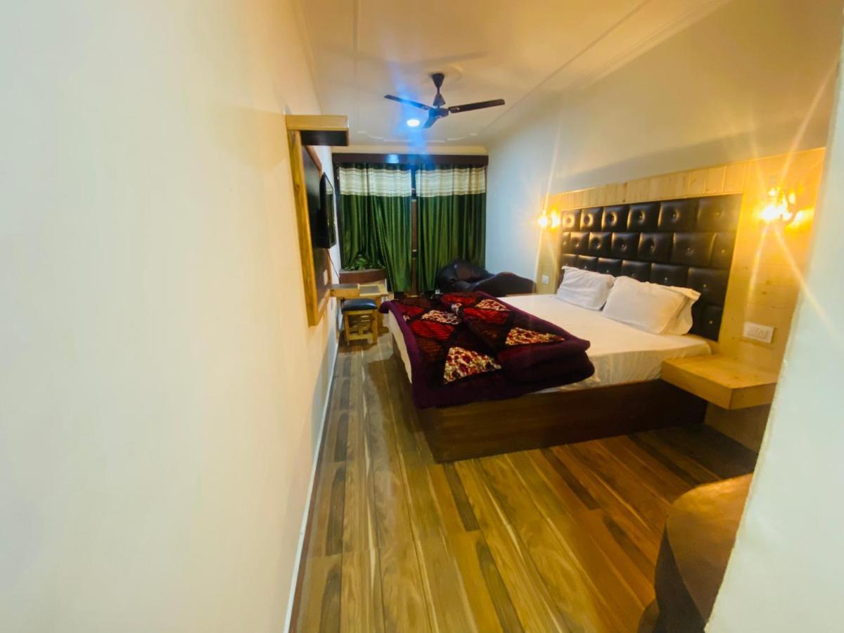 Hotel River View Manāli Buitenkant foto