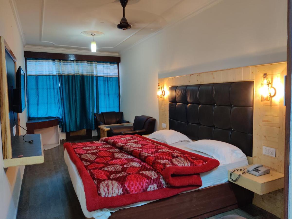Hotel River View Manāli Buitenkant foto