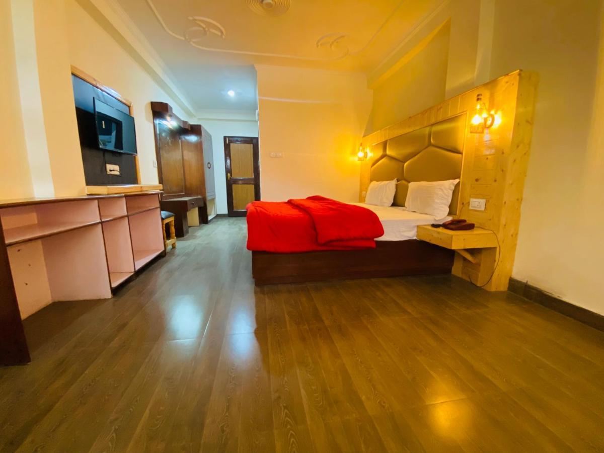 Hotel River View Manāli Buitenkant foto